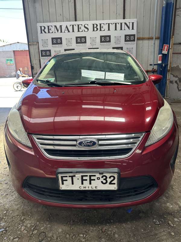 8.- FORD, MODELO FIESTA NOTCH 1.6, PATENTE FTFF.32-9, A&Ntilde;O 2013