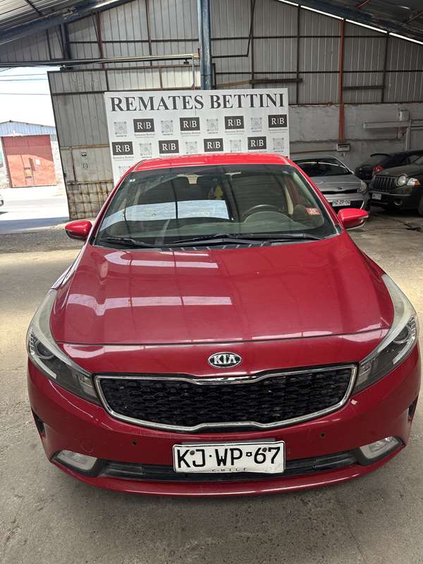 5.- KIA MOTORS, MODELO CERATO SX 1.6, PATENTE KJWP.67-5, A&Ntilde;O 201